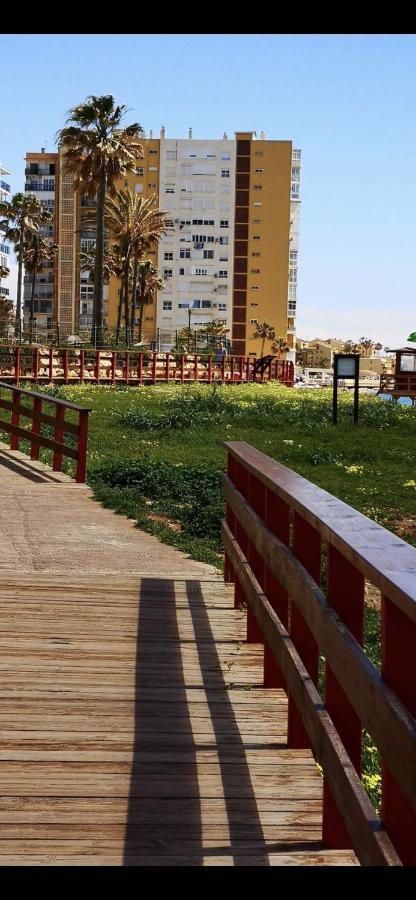 Studio On The Beach Front Lägenhet Málaga Exteriör bild