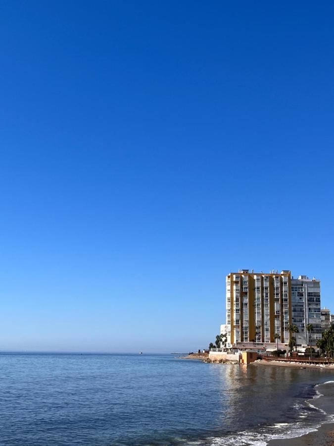 Studio On The Beach Front Lägenhet Málaga Exteriör bild